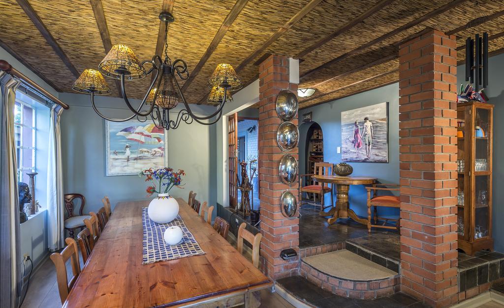 Dungbeetle River Lodge Колчестър Екстериор снимка