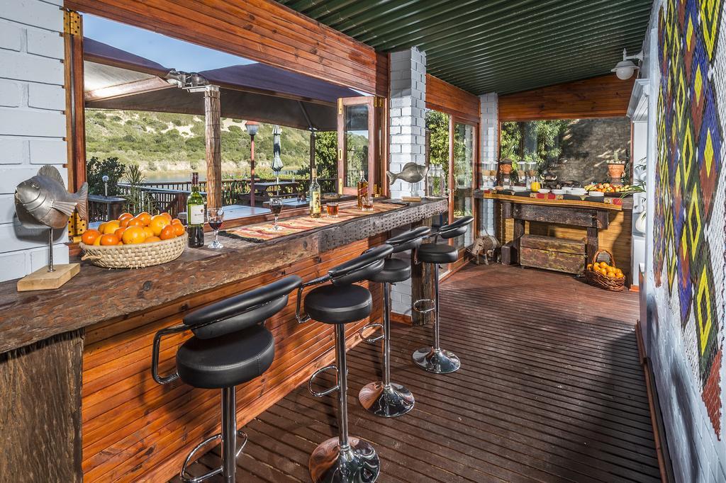 Dungbeetle River Lodge Колчестър Екстериор снимка